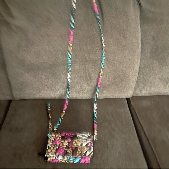 Vera Bradley wallet purse - Picture 1 of 3